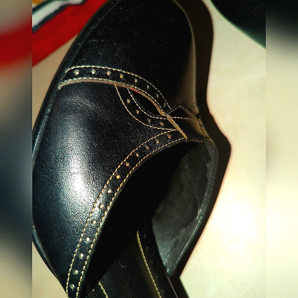 "Franco Sarto" Mary Jane Heels 9 1/2 - Picture 8 of 9